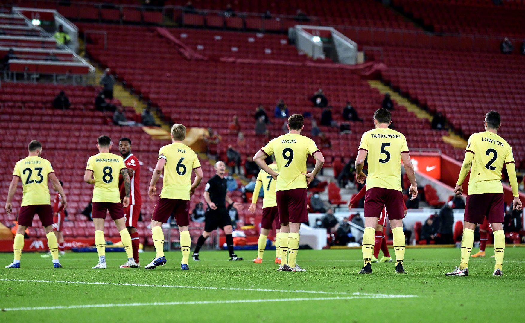 崭露头角 崭露头角